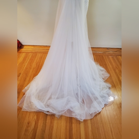 Jenny Packham Wedding Dress, BRAND NEW with tags. - Picture 11 of 15